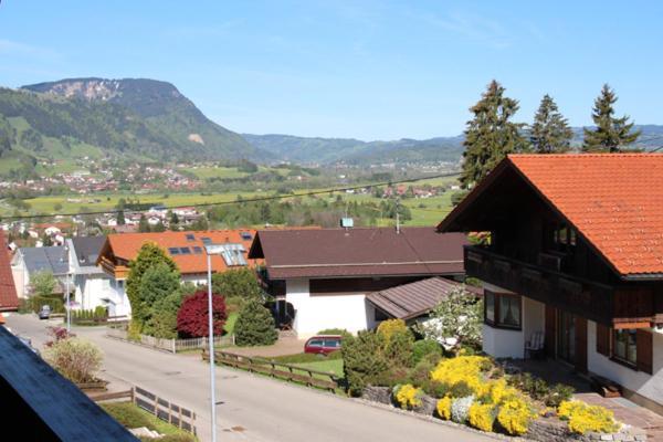 Chaletwohnung Allgaeutraum In Ruhiger Lage Von Burgberg Unterhalb Vom Gruenten Luaran gambar